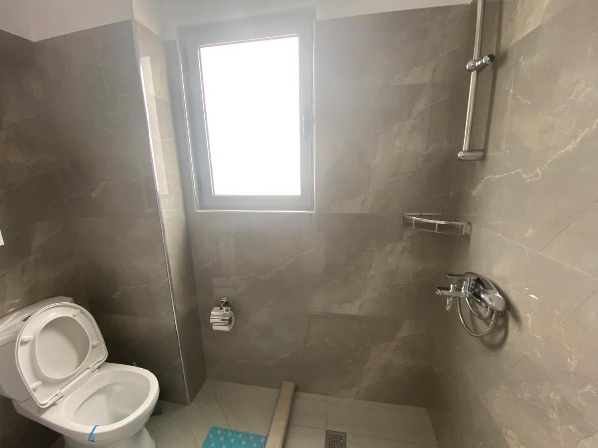 Your Apartment Pogradec Bagian luar foto